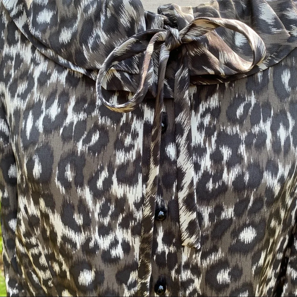 KATE SPADE BLOUSE TOP BLACK WHITE ANIMAL PRINT SILK LONG SLEEVE Size 6